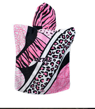 Load image into Gallery viewer, HOODED TOWEL PATTERNS PINK
